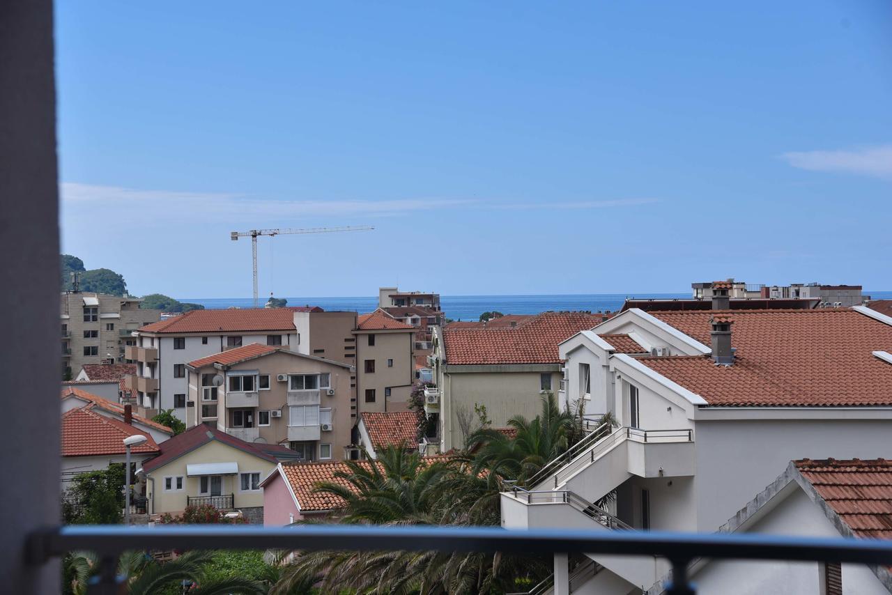 Apartment L Palace Budva Exteriör bild