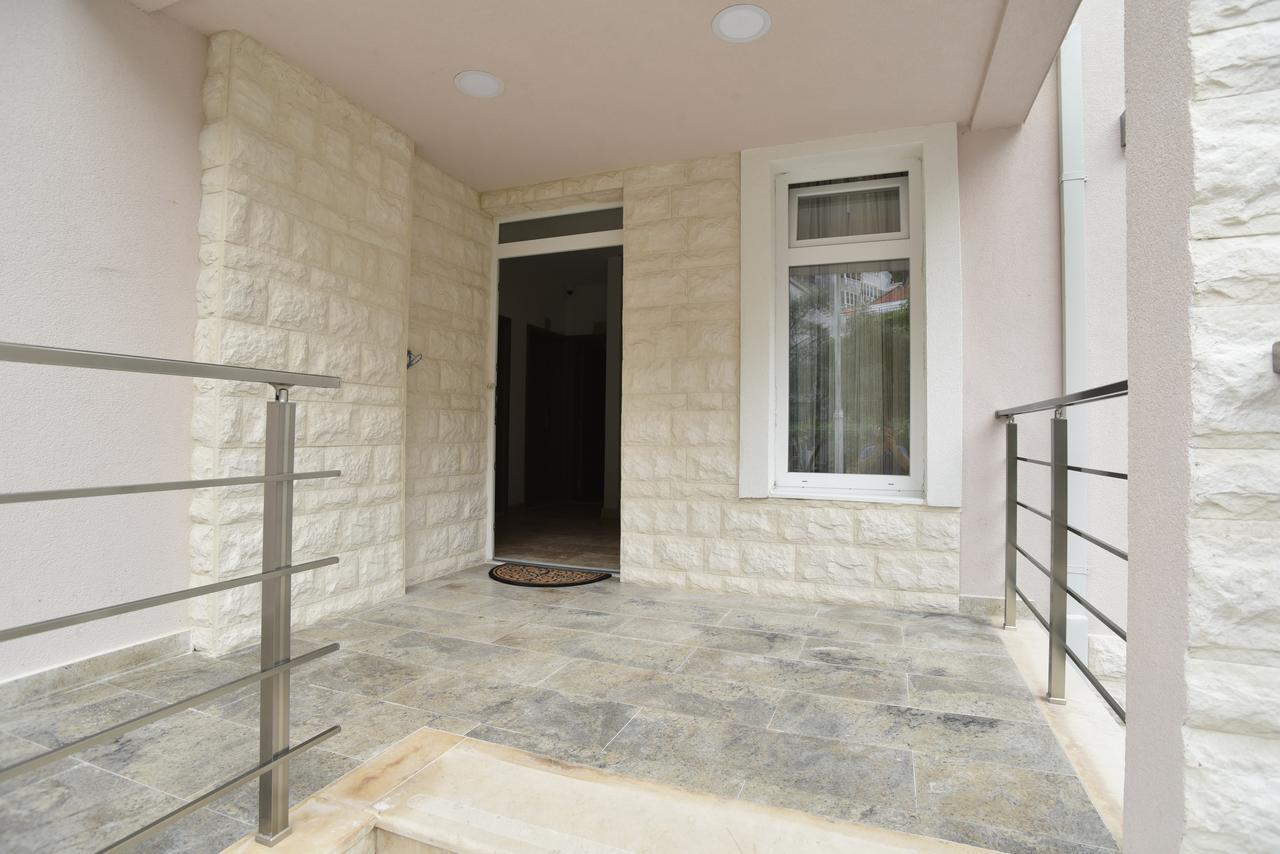 Apartment L Palace Budva Exteriör bild