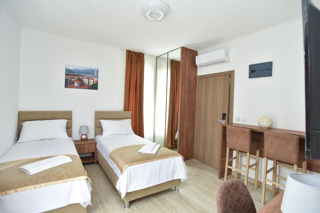 Apartment L Palace Budva Exteriör bild